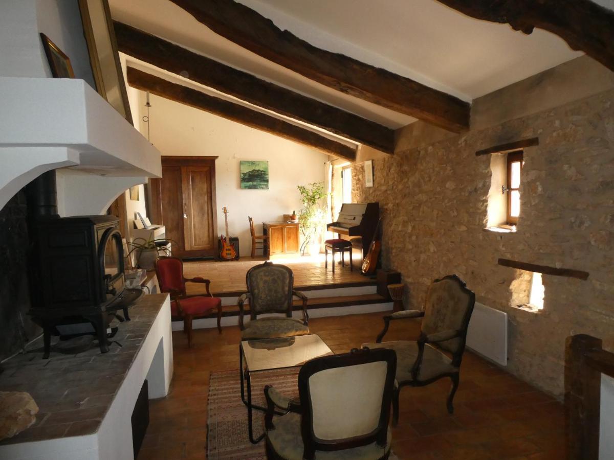 Le Jas Des Aiguiers Hotel Saint-Saturnin-lès-Apt Exterior photo