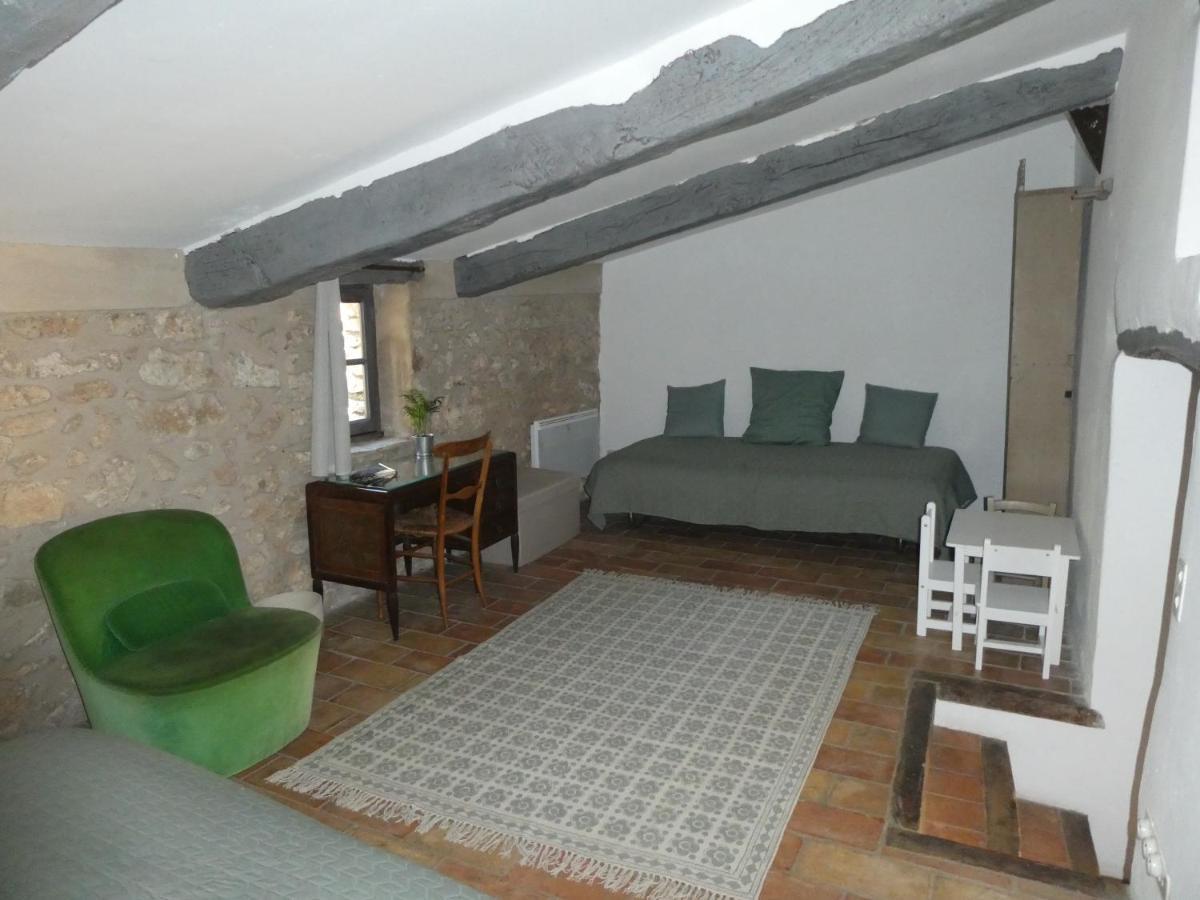 Le Jas Des Aiguiers Hotel Saint-Saturnin-lès-Apt Exterior photo